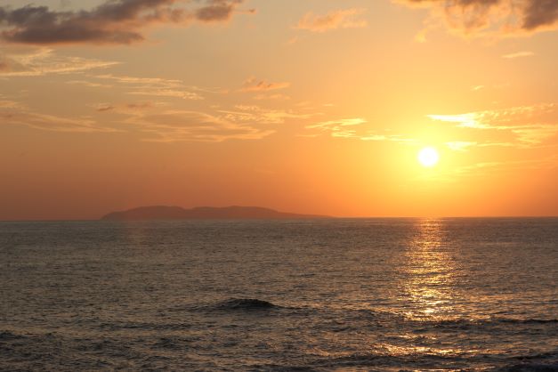 出羽自動車教習所「日本海に沈む夕陽」